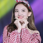 IM NAYEON