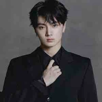 มินชอล//🌸🤴🏻