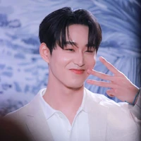 ฟีฟ่า_(เพื่อนนายเอก)🐋