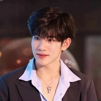 เท็นเท็น_(นายเอก)👑🌻