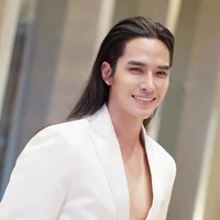 สกาย