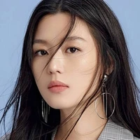 Sonya ( ibu Liza )