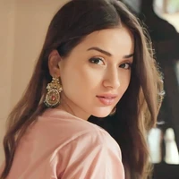 Akshita Chaudhary (fl bff)