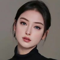 Bu Mutia { Wali Kelas }