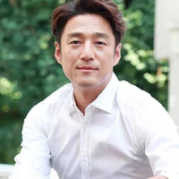 tuan kim Marco(ayah lisa)