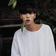 โอม่า(เพื่อนพระเอก)