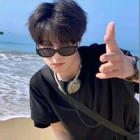 สกาย🧸(เพื่อนพระเอก)