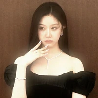 Yunah ( Autora )