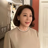 ธิดา  มนอ