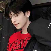 ไบร์ท (น้องพ.อ)