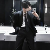 จัส