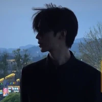 แม็ก(นายเอก)