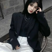 นีเวีย