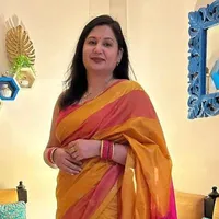 kamini Malhotra ( FL Aunt)