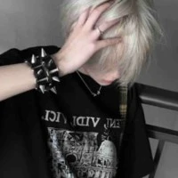 เทียน🪻(เพื่อนพอ)