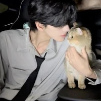 ควีน(พ.อ+ร่าง2)