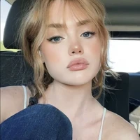 stephanie Carter (FL friend)(2nd lead)