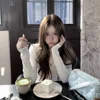 โออิ ( นางเอก )