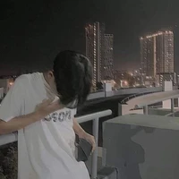 โอม(เพื่อนในห้อง น.อ)