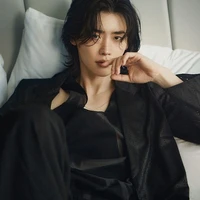 jong suk {E}