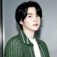 Min Yoongi (Alpha)/ Jimin