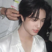 Onier=ออเนียร์(พอ.)