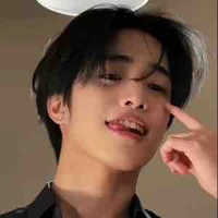เตชิน(พระเอก)