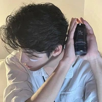 แชมป์ | รุ่นพี่ | อีนิกม่า