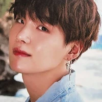 min yoongi (suga)