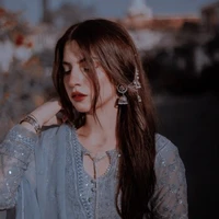 kyra deshmukh / Fl