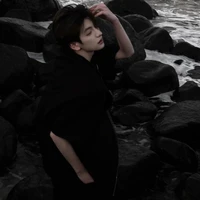 มาร์ค//น้องพระเอก//