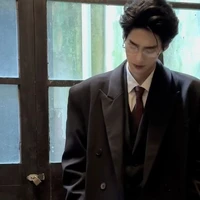Nine (บอดี้การ์ด พอ./นาย.อ)