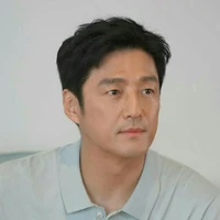 Lee Yoon-jae(pai de Felix)