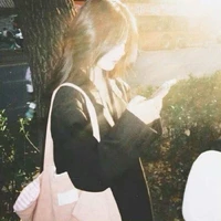 ขวัญ(เพื่อนนางเอก)