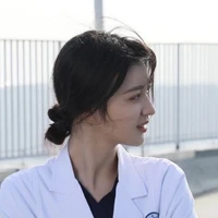 ยูริ👩🏻‍⚕️🩺+เพื่อนพ.อ