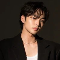 Park Woojin(19)