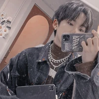 HYUNSUK