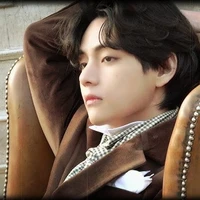 Kim Taehyung/E/Rich& cunning😈❄️