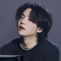 Min Yoongi | 27