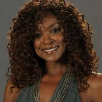 Edina  ( mãe de Eduardo)