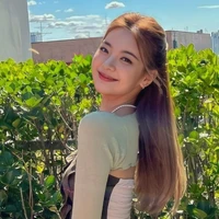Vania Agatha