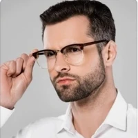 Mr. M, Ketua Yayasan LI