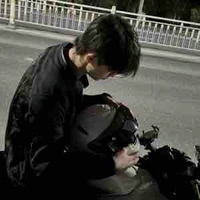 มาวิน( พี่คนกลางน.อ )