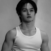 𝐋𝐞𝐞 𝐤𝐧𝐨𝐰~🤍