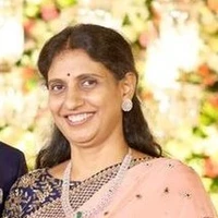 Sujata Tyagi (Fl mom)