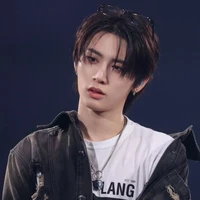 Taesan Dravey¹