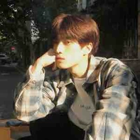 แอรอน(เพื่อนพระเอก)