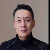 พ่อ(นางเอก)