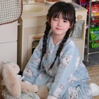 เอม่อนตอนเด็ก