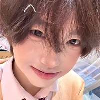 มิ้น / พ.น.อ. / นักเรียน